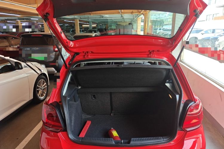 Used Volkswagen Polo 2016 1.6L Automatic Comfort Model Trunk