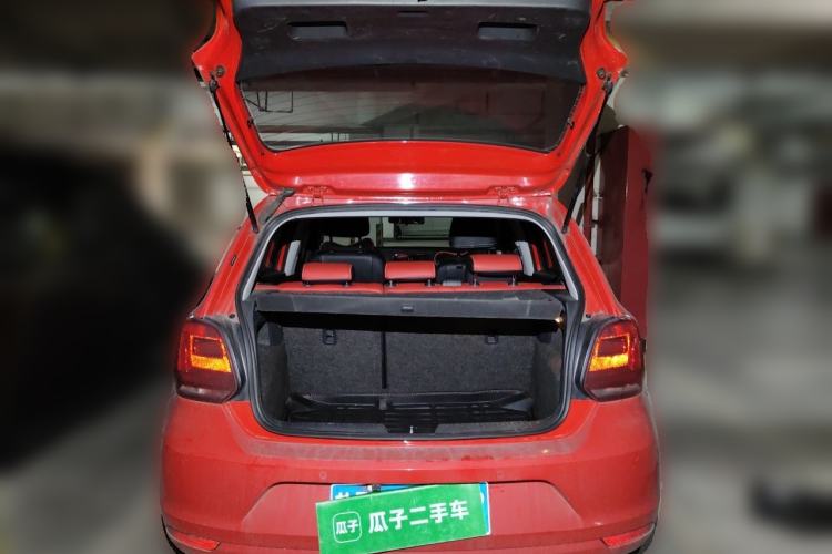 Used Volkswagen Polo 2016 1.6L Automatic Comfort Model Trunk