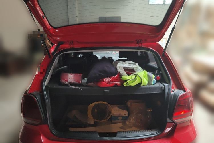 Used Volkswagen Polo 2016 1.4L Manual Fashion Model Trunk
