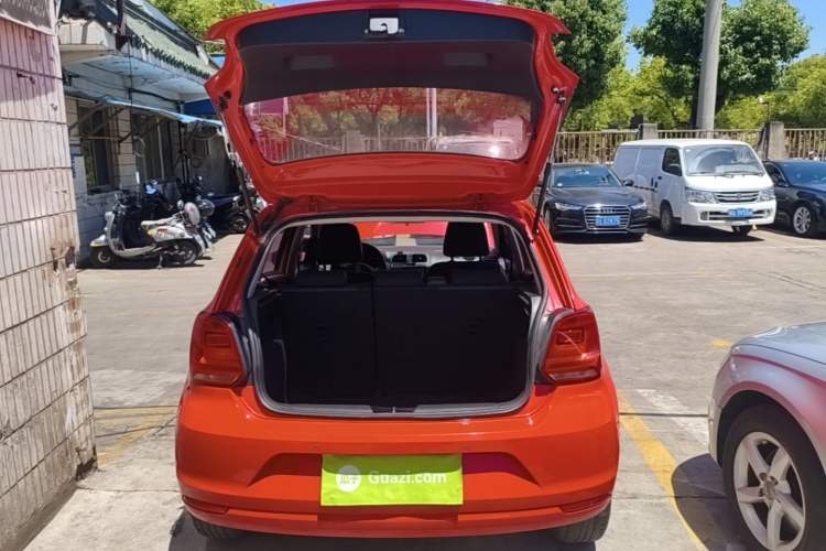 Used Volkswagen Polo 2016 1.6L Automatic Comfort Model Trunk