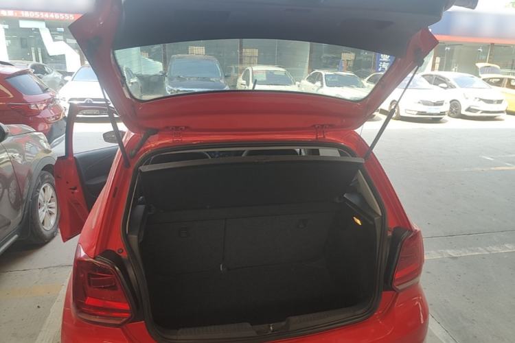 Used Volkswagen Polo 2016 1.6L Automatic Comfort Model Trunk