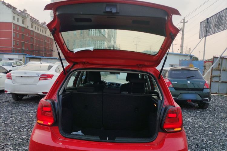 Used Volkswagen Polo 2016 1.6L Automatic Comfort Model Trunk