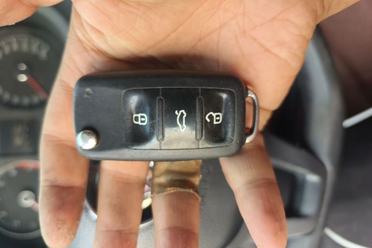 Used Volkswagen Polo 2016 1.4L Manual Fashion Model Vehicle Key