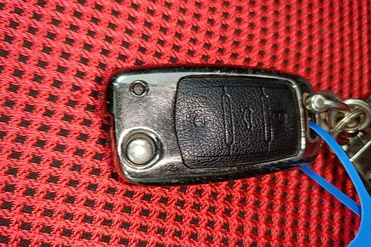 Used Volkswagen Polo 2016 1.4L Manual Fashion Model Vehicle Key