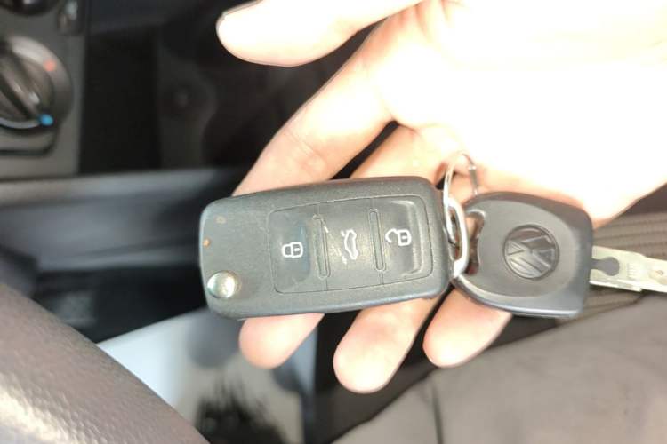 Used Volkswagen Polo 2016 1.4L Manual Fashion Model Vehicle Key
