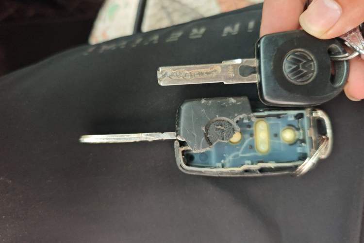 Used Volkswagen Polo 2016 1.4L Manual Fashion Model Vehicle Key