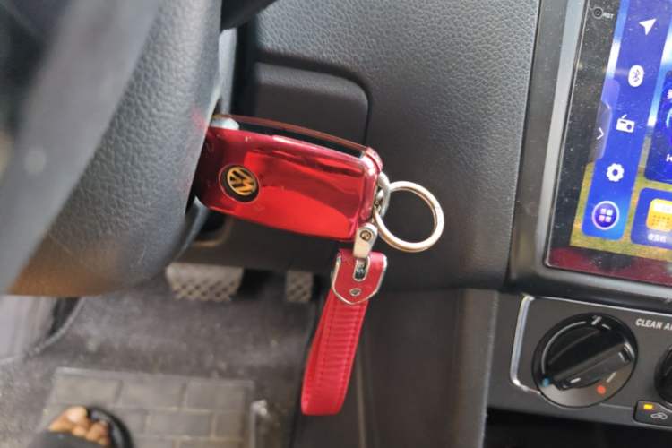 Used Volkswagen Polo 2016 1.6L Automatic Comfort Model Vehicle Key