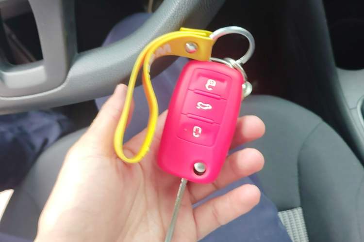 Used Volkswagen Polo 2016 1.4L Manual Fashion Model Vehicle Key