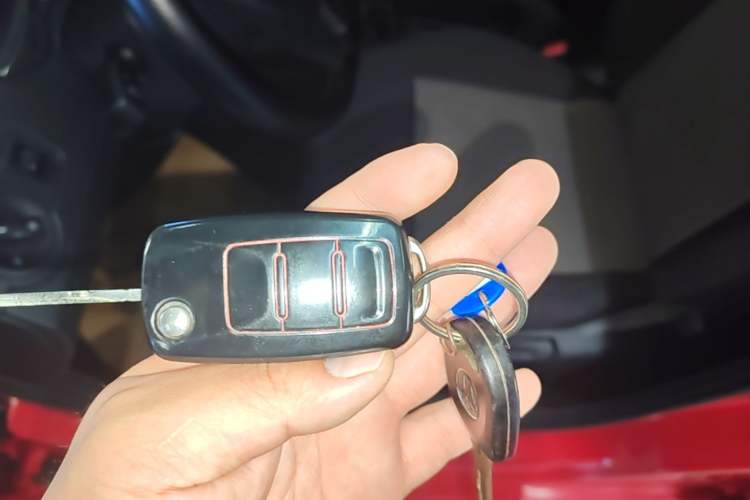 Used Volkswagen Polo 2016 1.4L Manual Fashion Model Vehicle Key