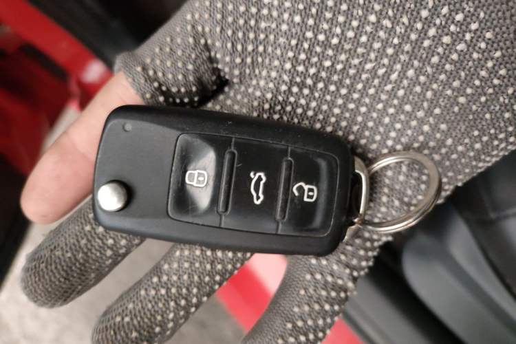 Used Volkswagen Polo 2016 1.6L Automatic Comfort Model Vehicle Key