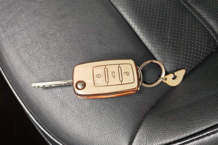 Used Volkswagen Polo 2016 1.6L Automatic Luxury Model Vehicle Key