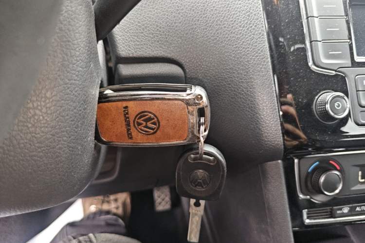 Used Volkswagen Polo 2016 1.6L Automatic Luxury Model Vehicle Key
