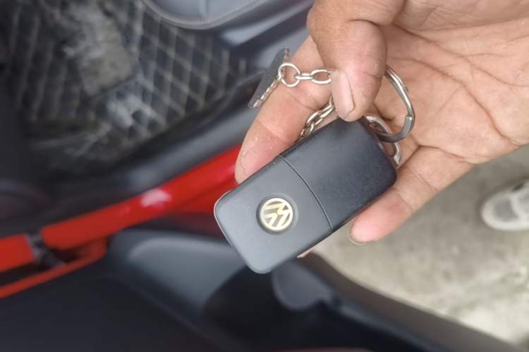 Used Volkswagen Polo 2016 1.6L Automatic Comfort Model Vehicle Key