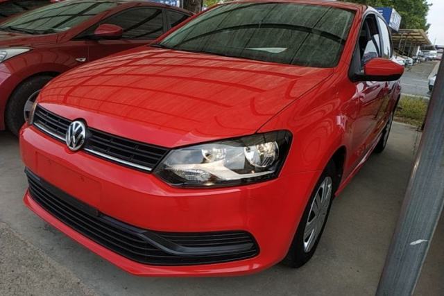 Ojetý Volkswagen Polo 2016 1.4L Automatic Trendy Model