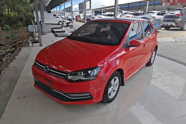 Ojetý Volkswagen Polo 2016 1.4L Automatic Trendy Model