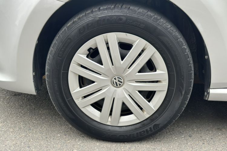 Used Volkswagen Polo 2016 1.4L Manual Fashion Model Exterior 8