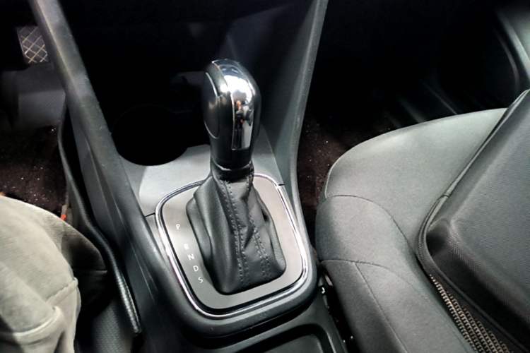 Used Volkswagen Polo 2016 1.4L Automatic Trendy Model Gear Lever