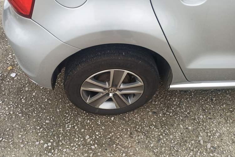 Used Volkswagen Polo 2016 1.4L Automatic Trendy Model Right Rear Wheel Hub