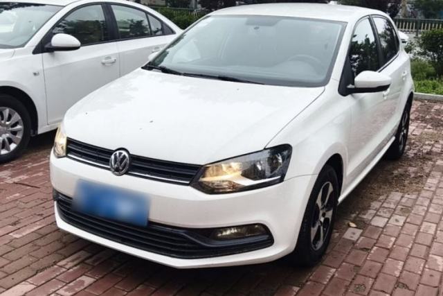Used Volkswagen Polo 2016 1.4L Manual Fashion Model