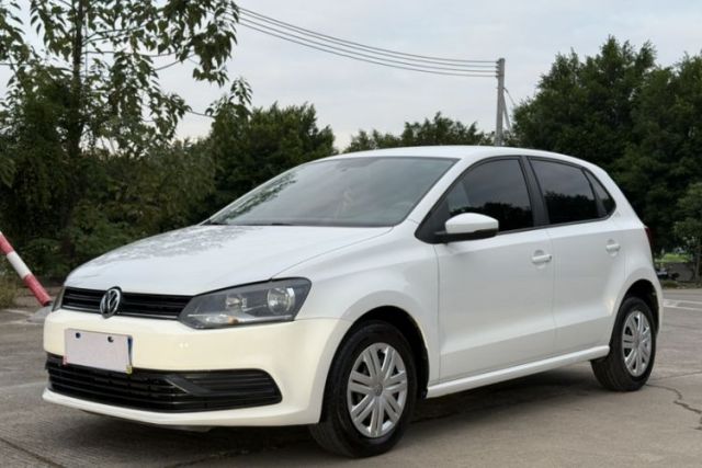 Ojetý Volkswagen Polo 2016 1.4L Automatic Trendy Model