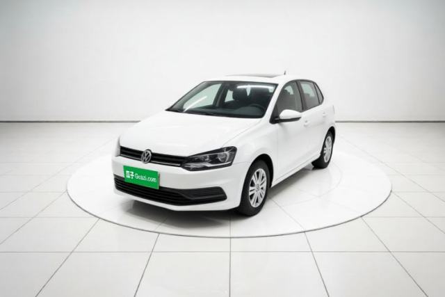Ojetý Volkswagen Polo 2016 1.4L Automatic Trendy Model