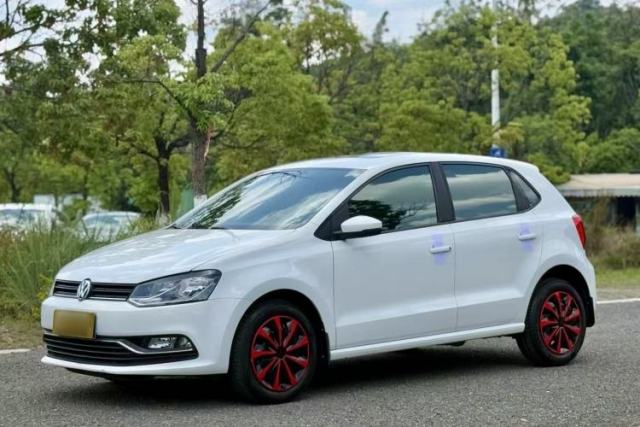 Used Volkswagen Polo 2016 1.6L Automatic Comfort Model
