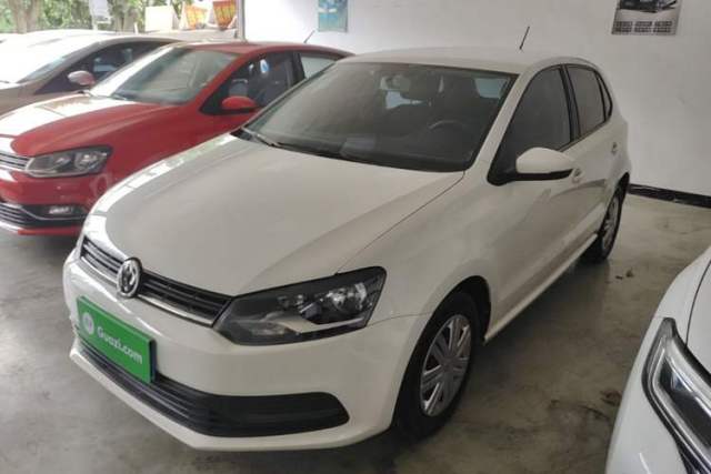 Ojetý Volkswagen Polo 2016 1.4L Automatic Trendy Model
