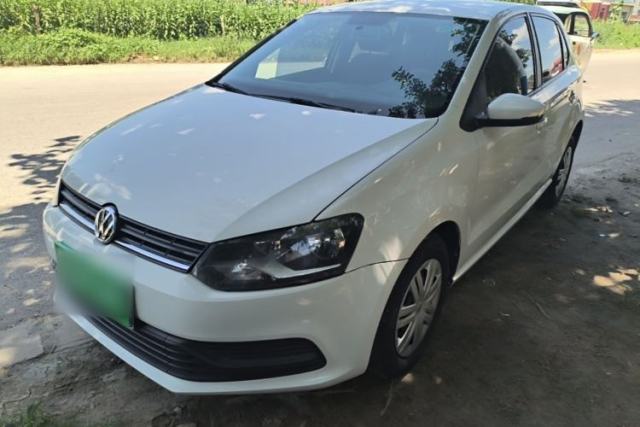 Used Volkswagen Polo 2016 1.4L Manual Fashion Model