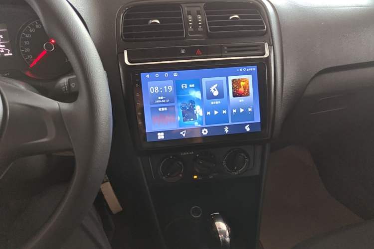 Used Volkswagen Polo 2016 1.4L Automatic Trendy Model Audio And AC Panel