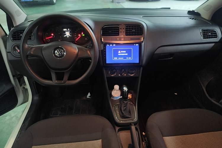 Used Volkswagen Polo 2016 1.4L Automatic Trendy Model Audio And AC Panel