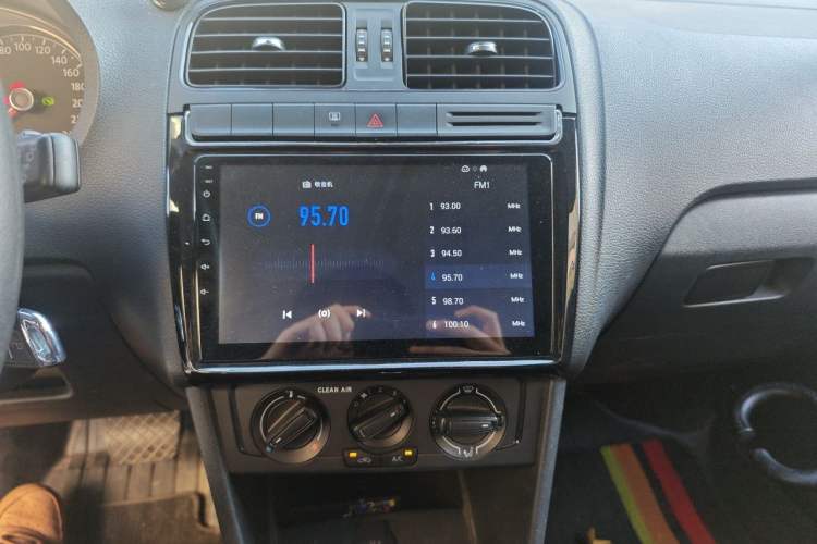 Used Volkswagen Polo 2016 1.4L Automatic Trendy Model Audio And AC Panel