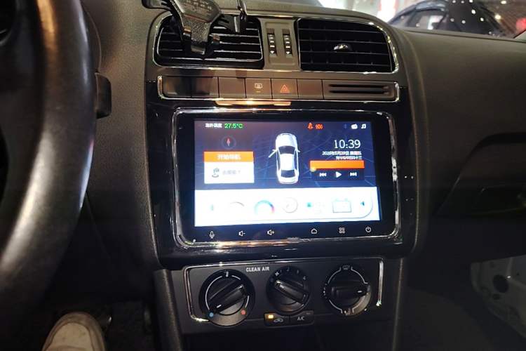 Used Volkswagen Polo 2016 1.6L Automatic Comfort Model Audio And AC Panel