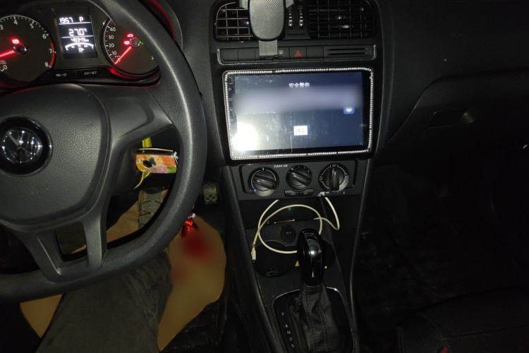Used Volkswagen Polo 2016 1.4L Automatic Trendy Model Audio And AC Panel