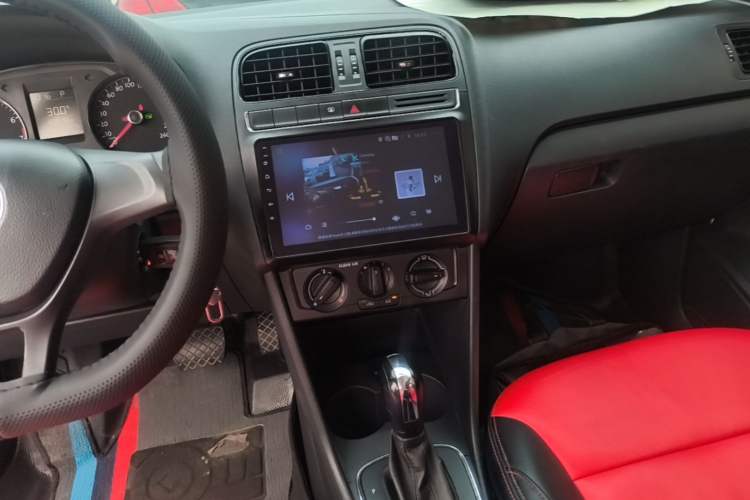 Used Volkswagen Polo 2016 1.4L Automatic Trendy Model Audio And AC Panel