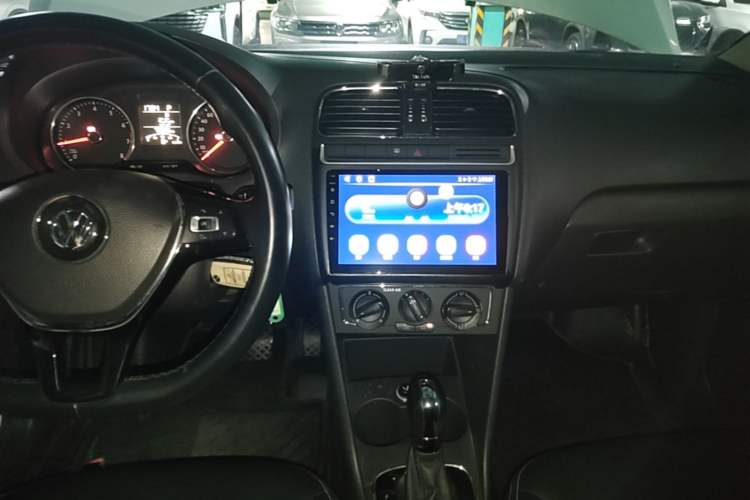 Used Volkswagen Polo 2016 1.6L Automatic Comfort Model Audio And AC Panel