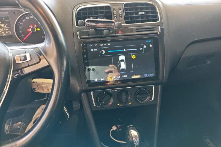 Used Volkswagen Polo 2016 1.6L Automatic Comfort Model Audio And AC Panel