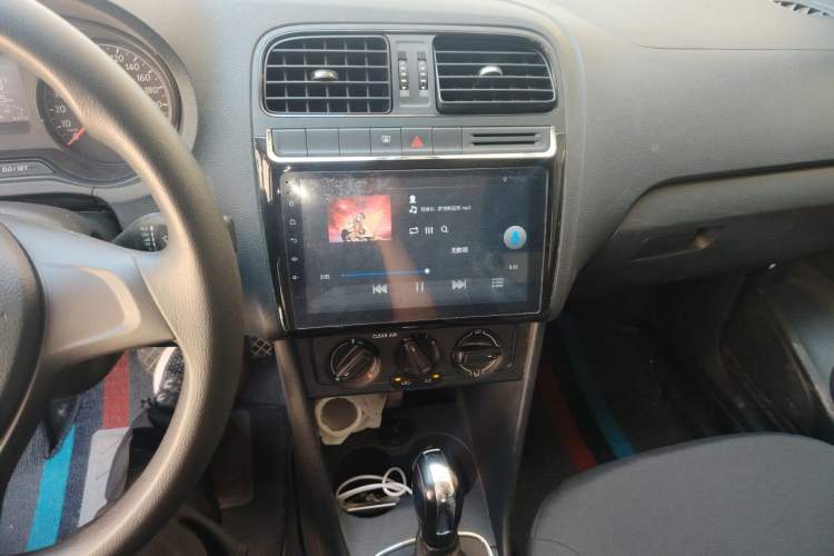 Used Volkswagen Polo 2016 1.4L Automatic Trendy Model Audio And AC Panel