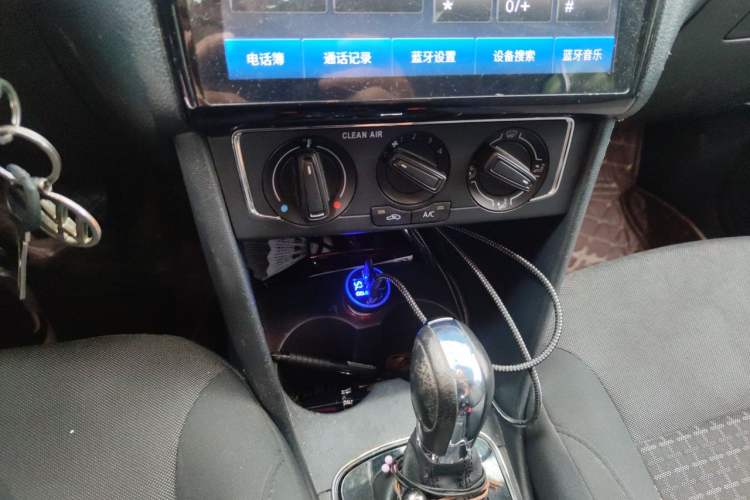 Used Volkswagen Polo 2016 1.6L Automatic Comfort Model Audio And AC Panel