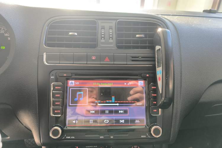 Used Volkswagen Polo 2016 1.4L Automatic Trendy Model Audio And AC Panel
