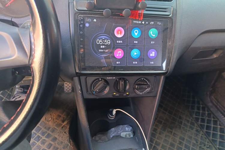 Used Volkswagen Polo 2016 1.4L Manual Fashion Model Audio And AC Panel