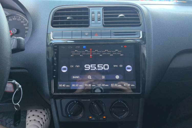 Used Volkswagen Polo 2016 1.4L Automatic Trendy Model Audio And AC Panel