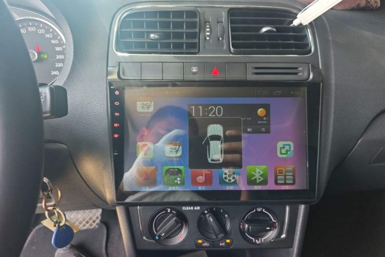 Used Volkswagen Polo 2016 1.6L Automatic Comfort Model Audio And AC Panel