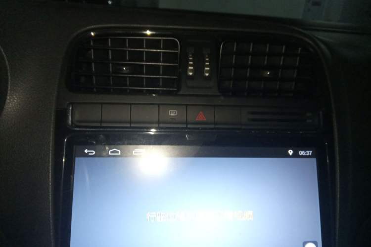 Used Volkswagen Polo 2016 1.4L Manual Fashion Model Audio And AC Panel