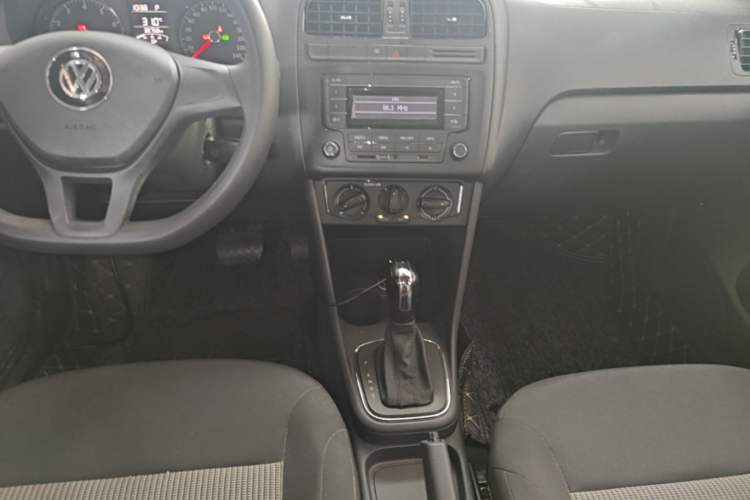 Used Volkswagen Polo 2016 1.4L Automatic Trendy Model Audio And AC Panel