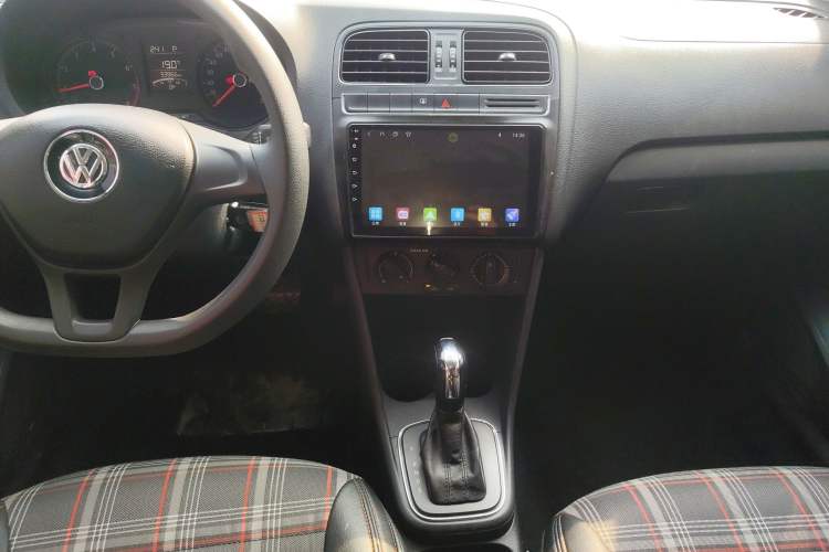 Used Volkswagen Polo 2016 1.4L Automatic Trendy Model Audio And AC Panel