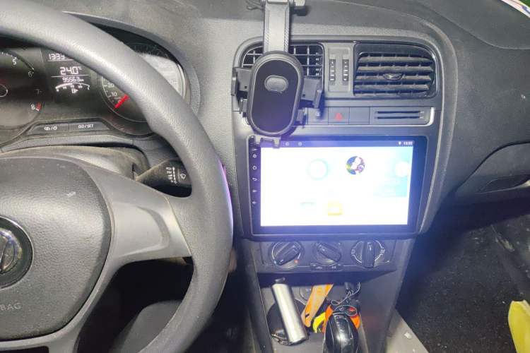 Used Volkswagen Polo 2016 1.4L Automatic Trendy Model Audio And AC Panel
