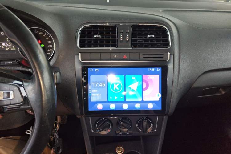 Used Volkswagen Polo 2016 1.6L Automatic Comfort Model Audio And AC Panel