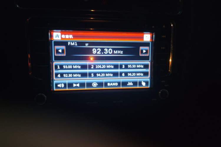 Used Volkswagen Polo 2016 1.4L Automatic Trendy Model Audio And AC Panel