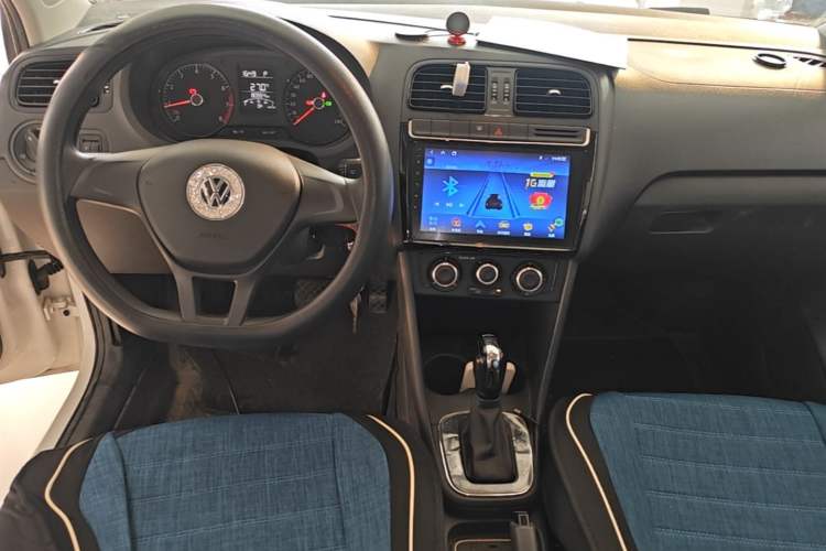 Used Volkswagen Polo 2016 1.4L Automatic Trendy Model Audio And AC Panel