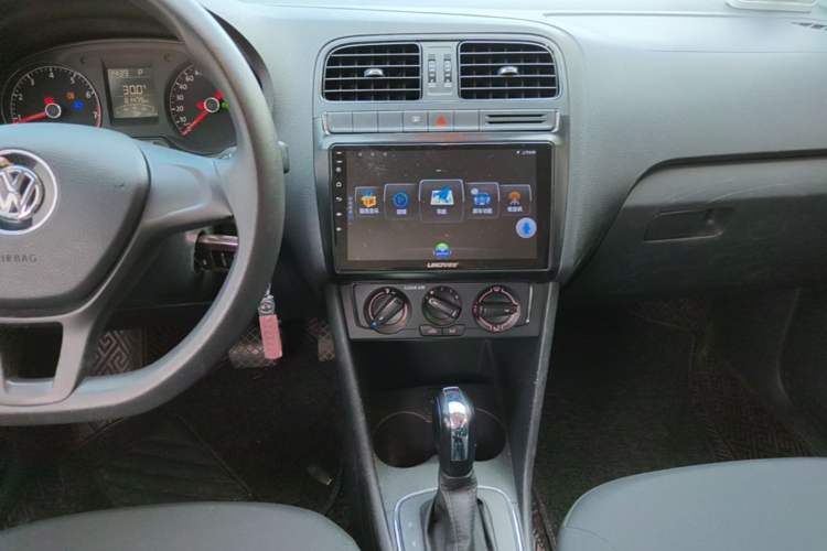 Used Volkswagen Polo 2016 1.4L Automatic Trendy Model Audio And AC Panel